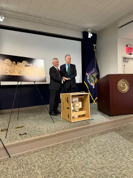 Boubon’un Kayıp İmparatoru Türkiye’ye Döndü 2